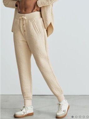 Everlane Organic Cotton Quilted Jogger Sweatpants, Women’s Medium, Bone